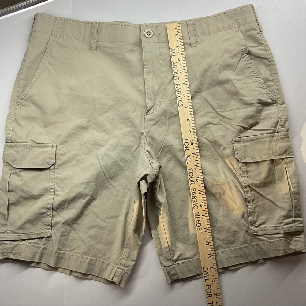 Men's Tan Cargo Shorts size 38 gently worn